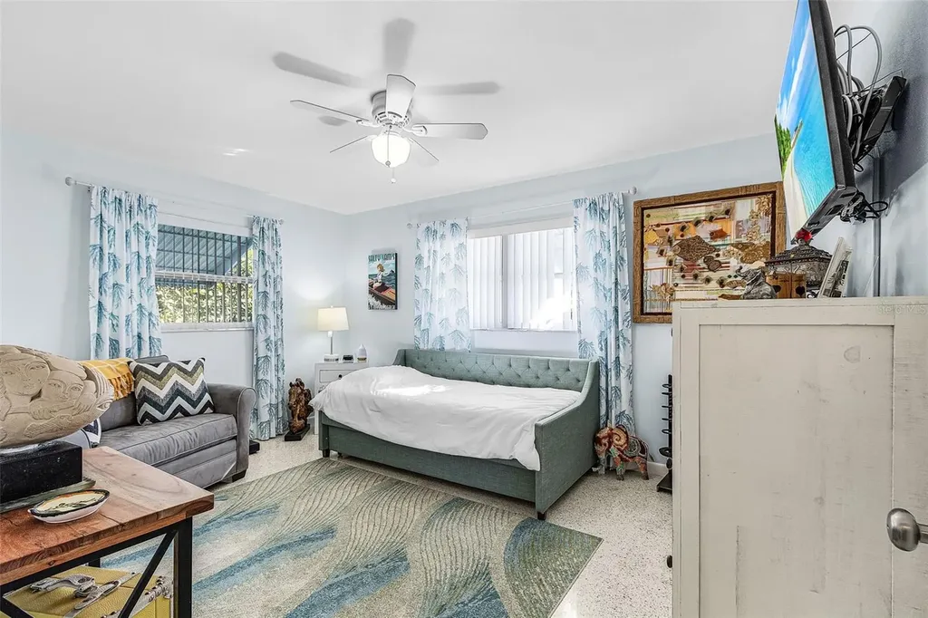 3005 SE 18th Avenue Cape Coral FL 33904