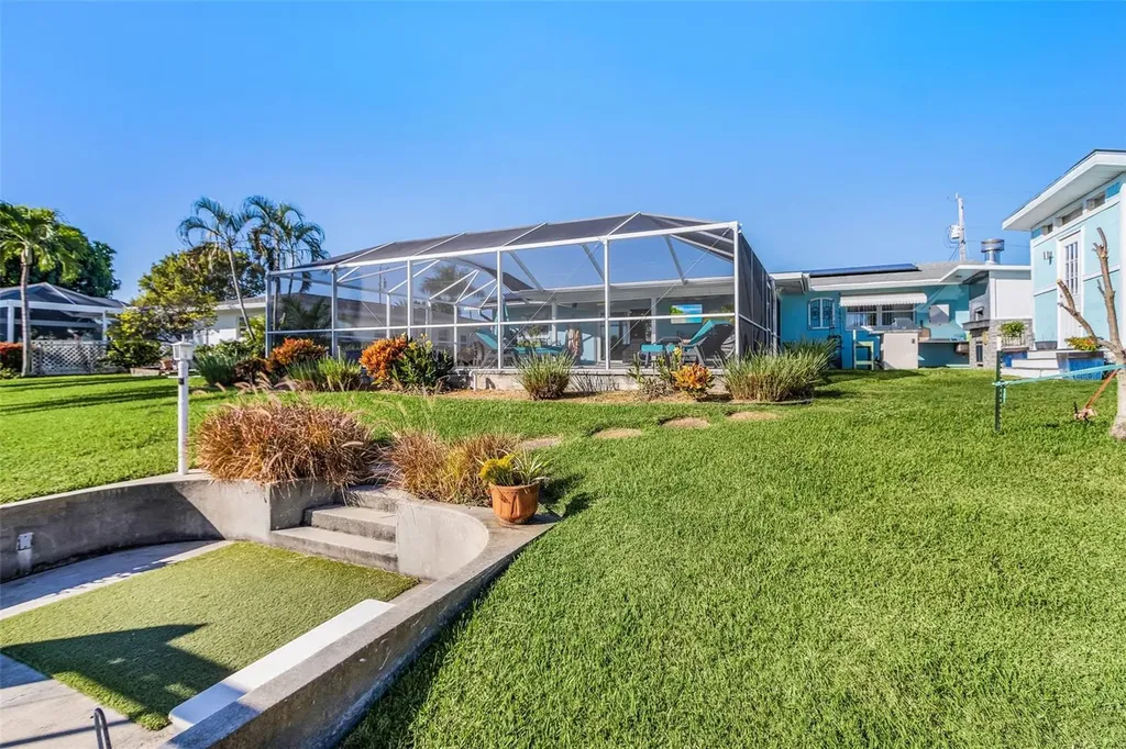 3005 SE 18th Avenue Cape Coral FL 33904