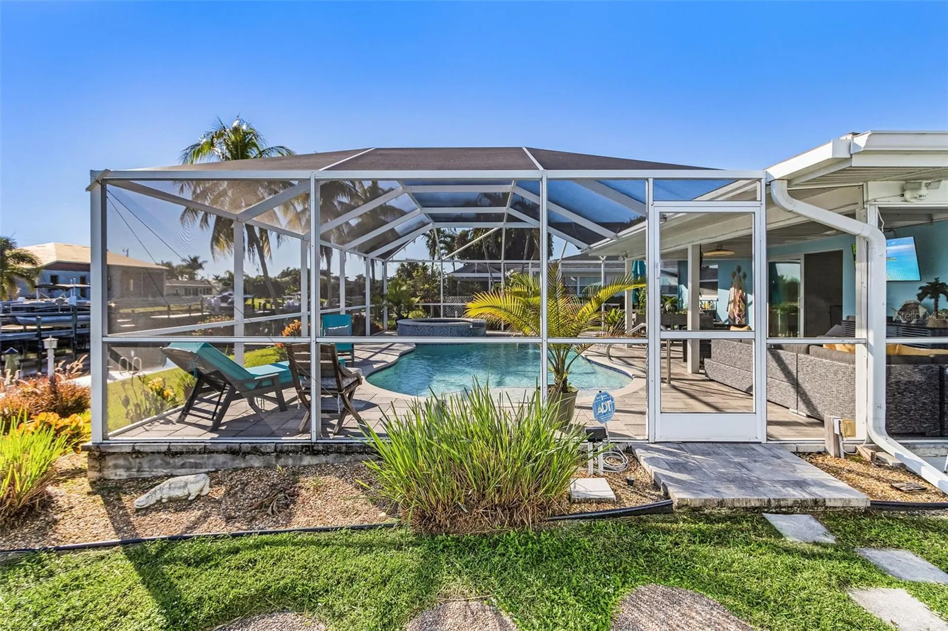 3005 SE 18th Avenue Cape Coral FL 33904