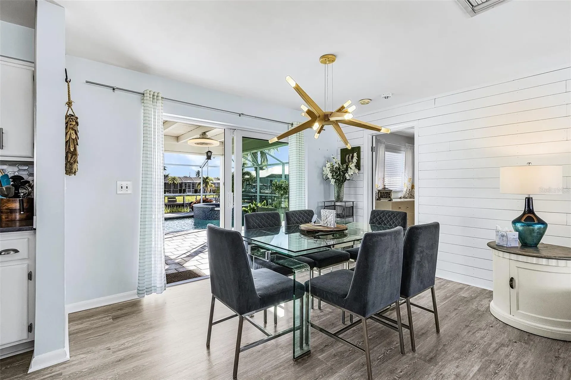 3005 SE 18th Avenue Cape Coral FL 33904