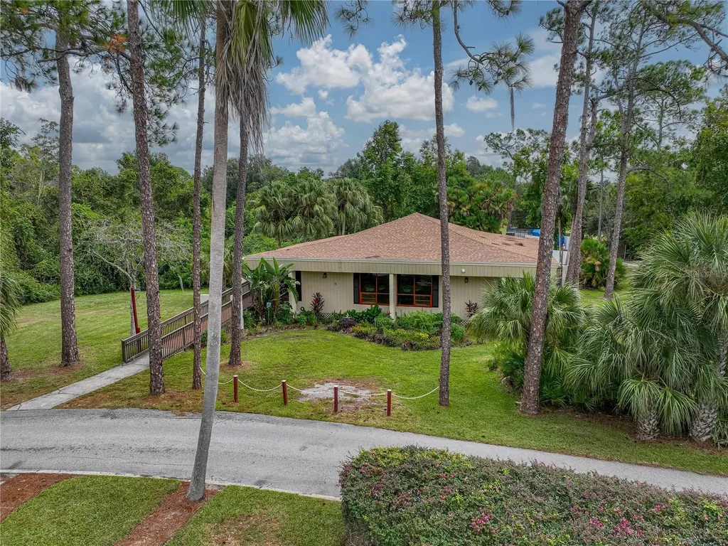 200 El Camino Drive Winter Haven FL 33884