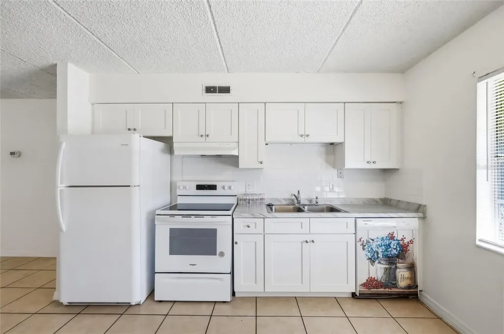 705 Michigan Court St Cloud FL 34769