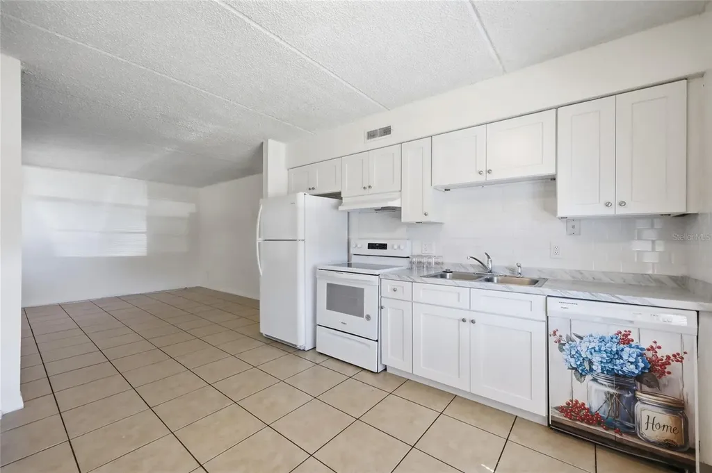 705 Michigan Court St Cloud FL 34769