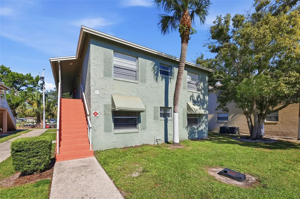705 Michigan Court St Cloud FL 34769