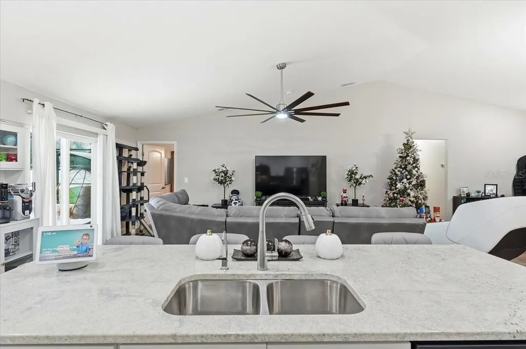 31 Morgan Street Auburndale FL 33823