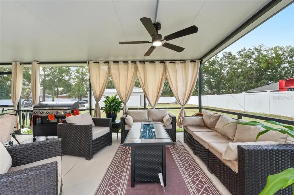 31 Morgan Street Auburndale FL 33823
