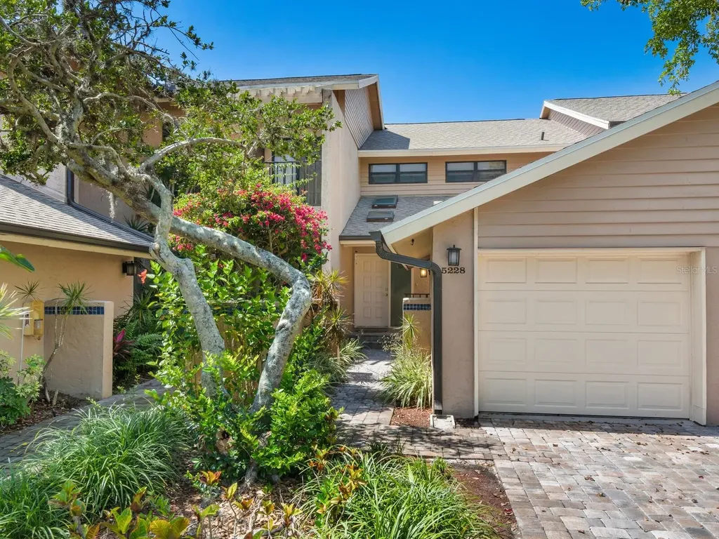 5228 Landings Boulevard Sarasota FL 34231