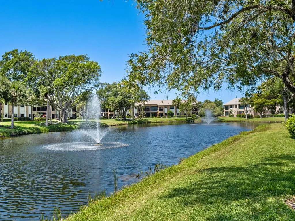 5228 Landings Boulevard Sarasota FL 34231