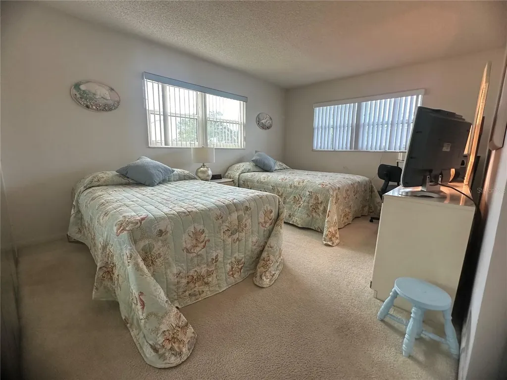 202 46th Avenue Terrace W Bradenton FL 34207