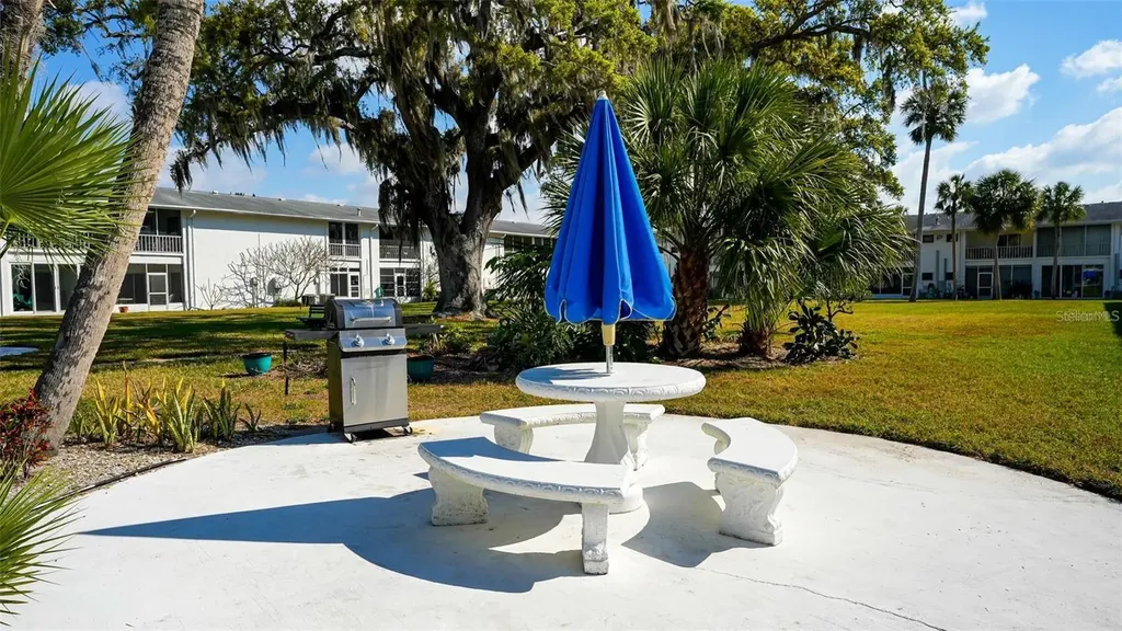 202 46th Avenue Terrace W Bradenton FL 34207