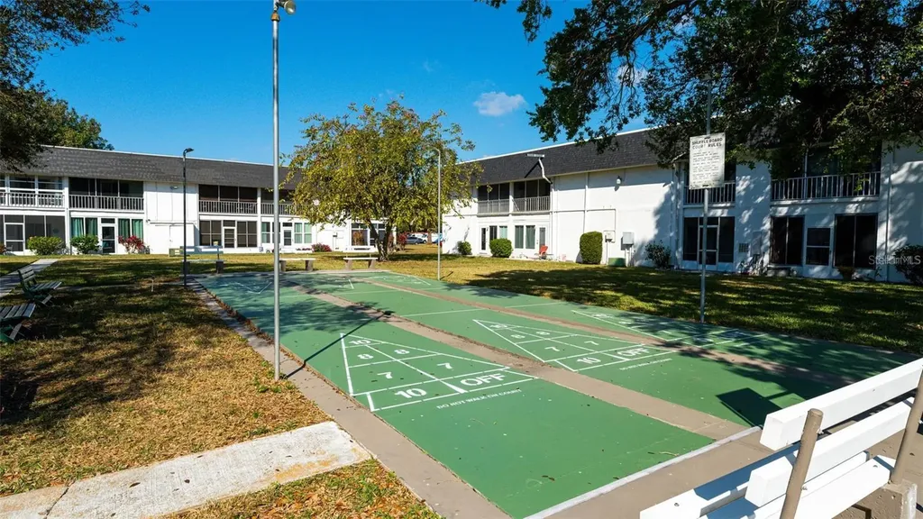 202 46th Avenue Terrace W Bradenton FL 34207