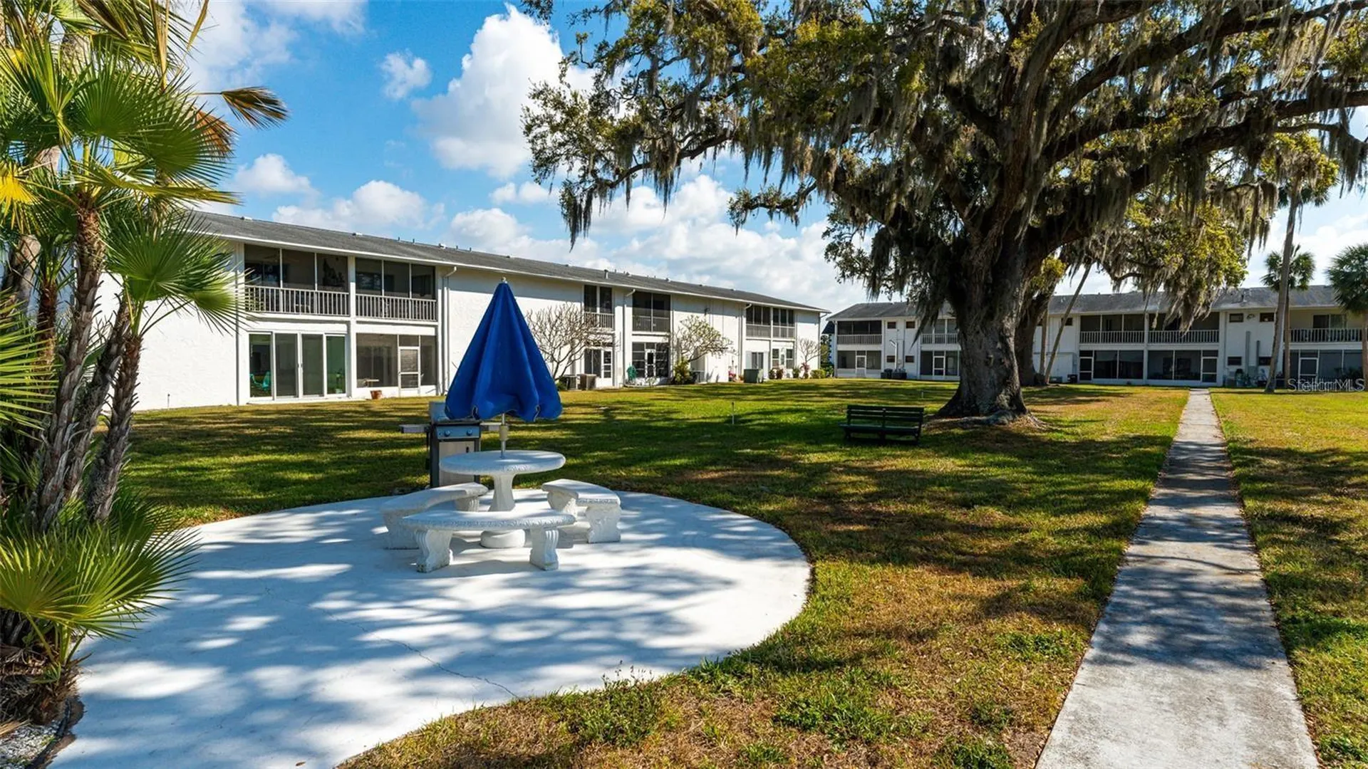 202 46th Avenue Terrace W Bradenton FL 34207