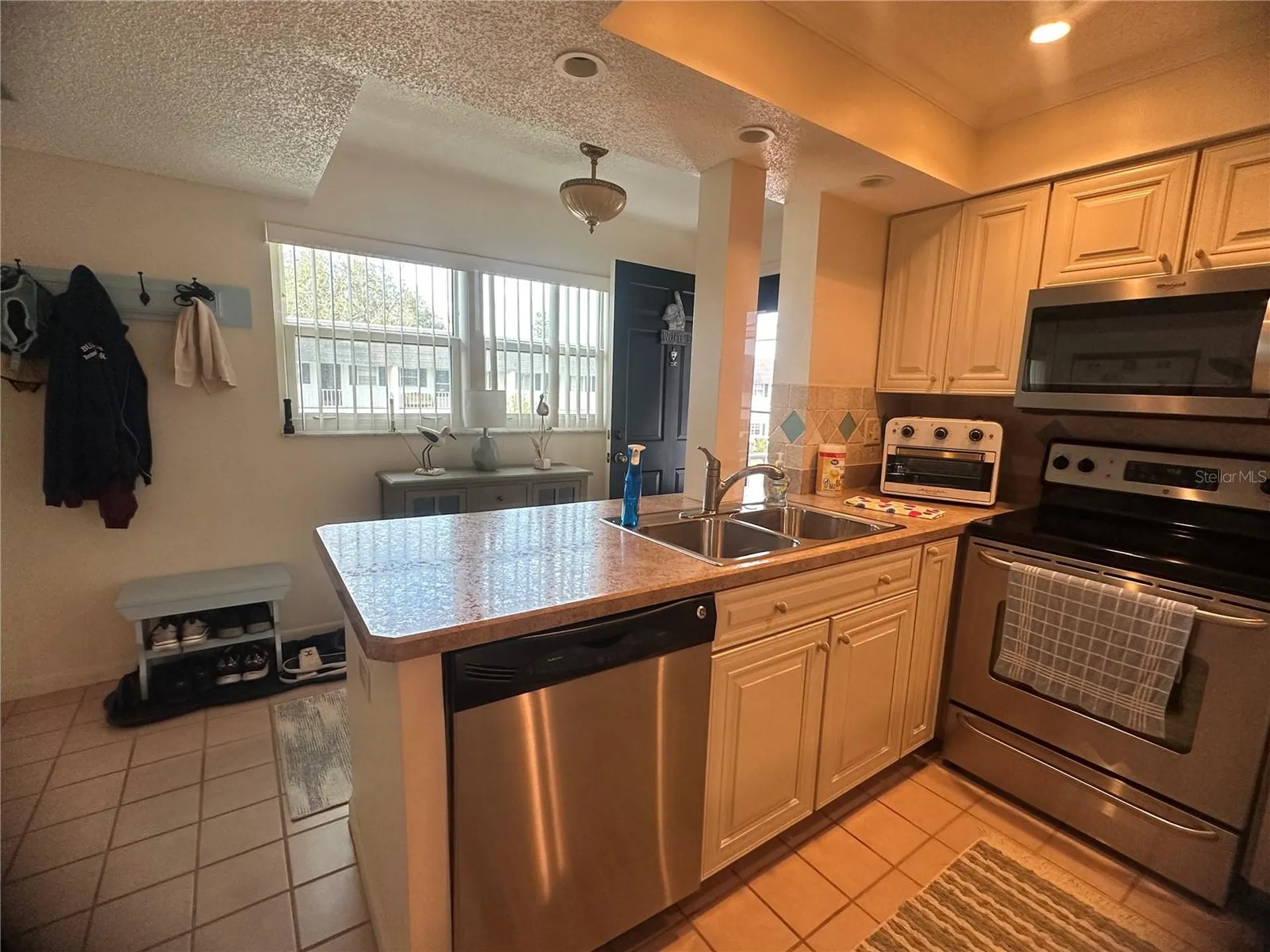202 46th Avenue Terrace W Bradenton FL 34207