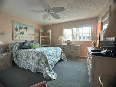 202 46th Avenue Terrace W Bradenton FL 34207