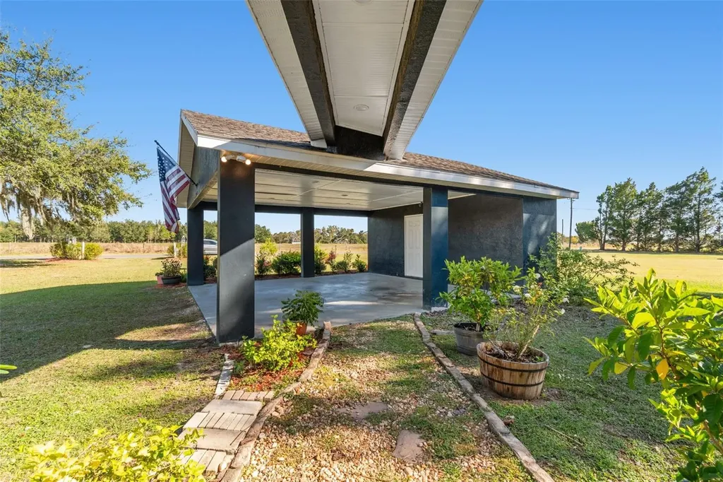14721 Scharber Road Dade City FL 33525
