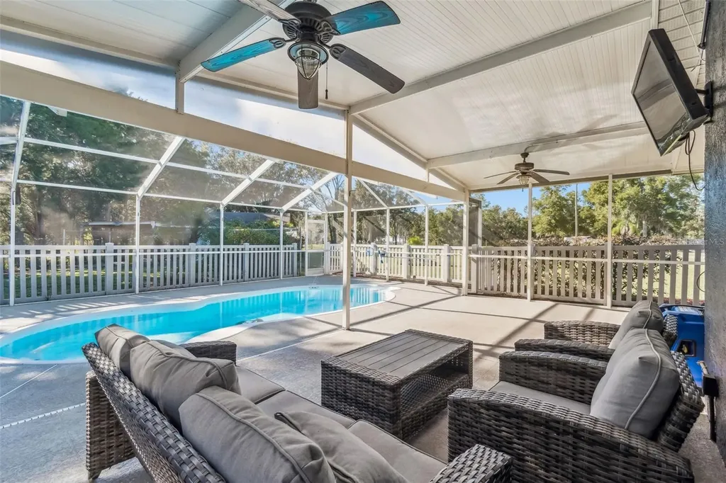 14721 Scharber Road Dade City FL 33525