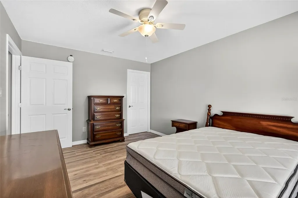 201 N West Street Interlachen FL 32148