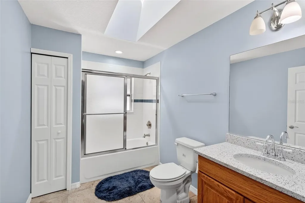 201 N West Street Interlachen FL 32148