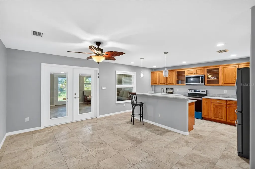 201 N West Street Interlachen FL 32148