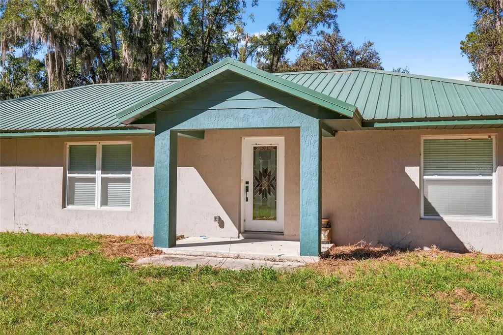 201 N West Street Interlachen FL 32148