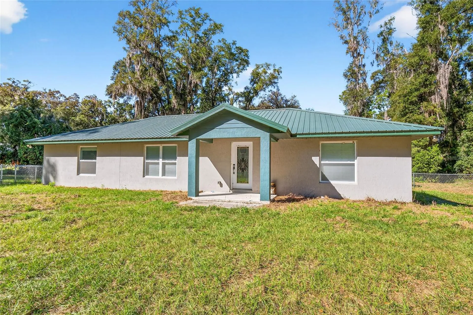 201 N West Street Interlachen FL 32148