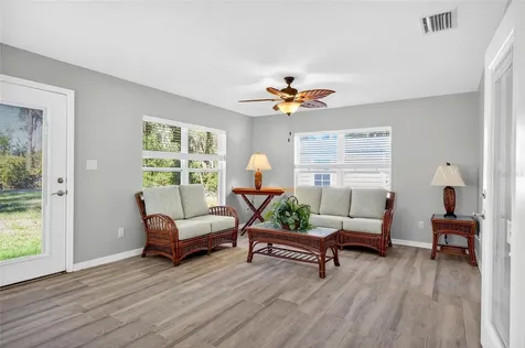 201 N West Street Interlachen FL 32148