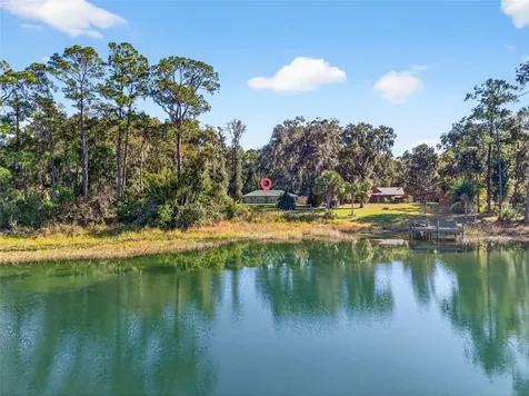 201 N West Street Interlachen FL 32148