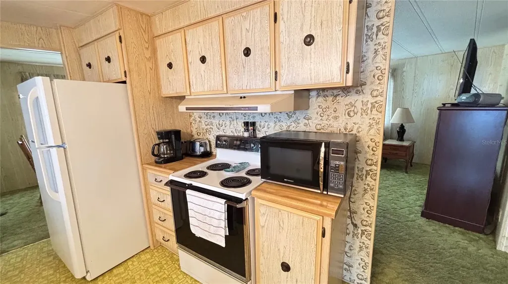4061 58th Avenue N St Petersburg FL 33714