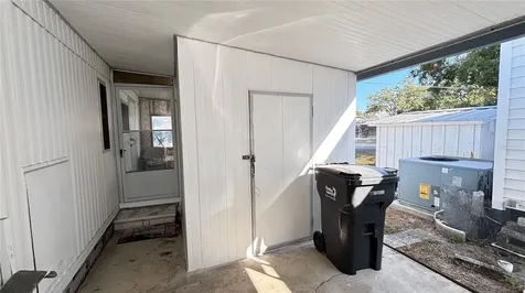 4061 58th Avenue N St Petersburg FL 33714