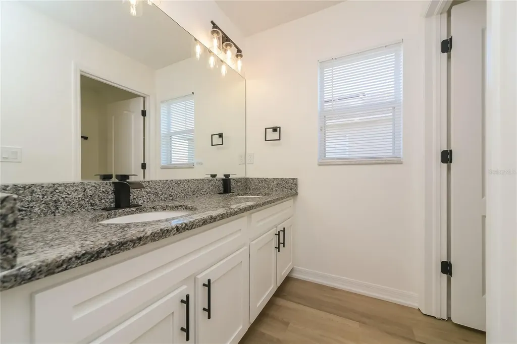 526 Fairhaven Drive Davenport FL 33837