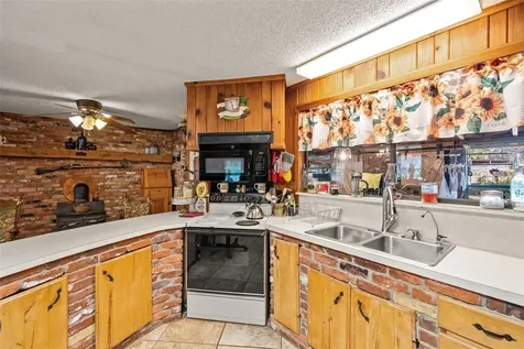 9615 Eden Avenue Hudson FL 34667
