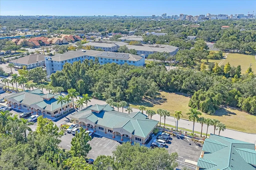 306 N Rhodes Avenue Sarasota FL 34237