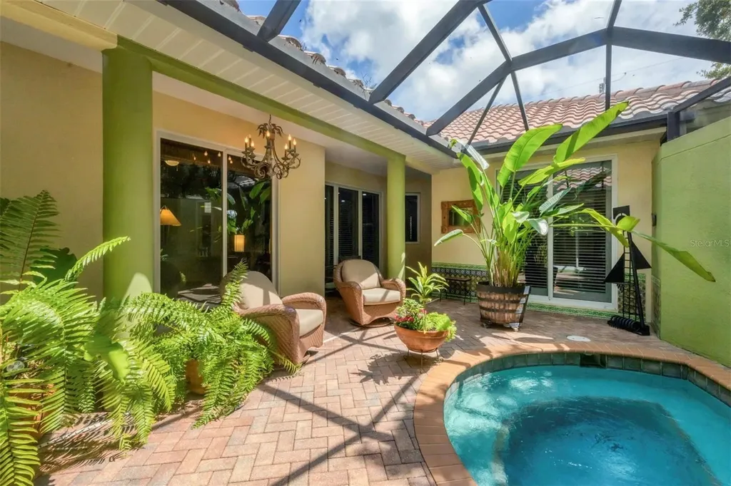 3837 Camino Real Sarasota FL 34239