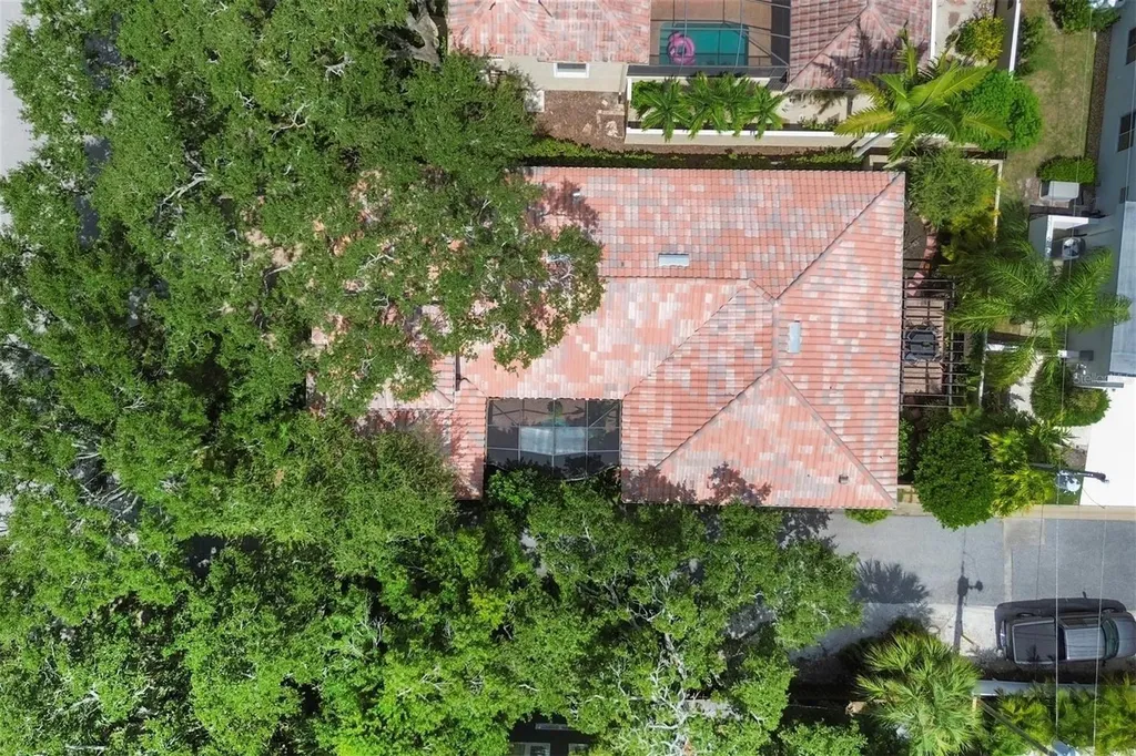 3837 Camino Real Sarasota FL 34239