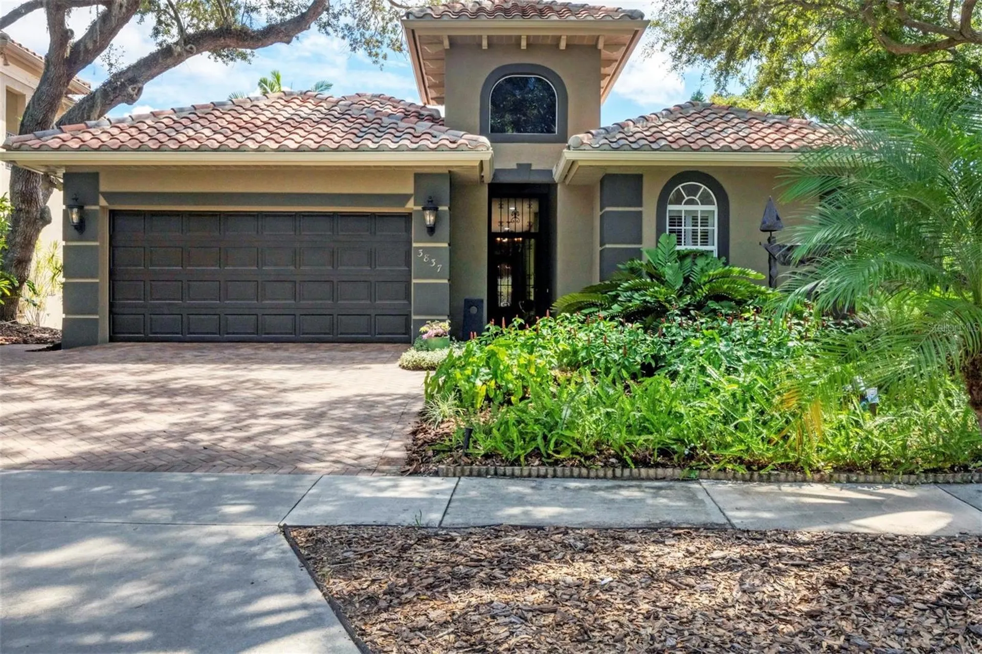 3837 Camino Real Sarasota FL 34239