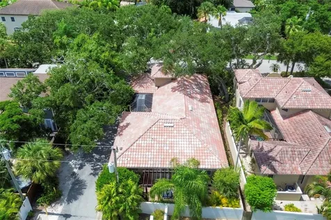 3837 Camino Real Sarasota FL 34239