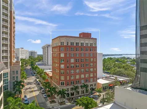 1330 Main Street Sarasota FL 34236