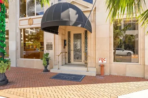 1330 Main Street Sarasota FL 34236