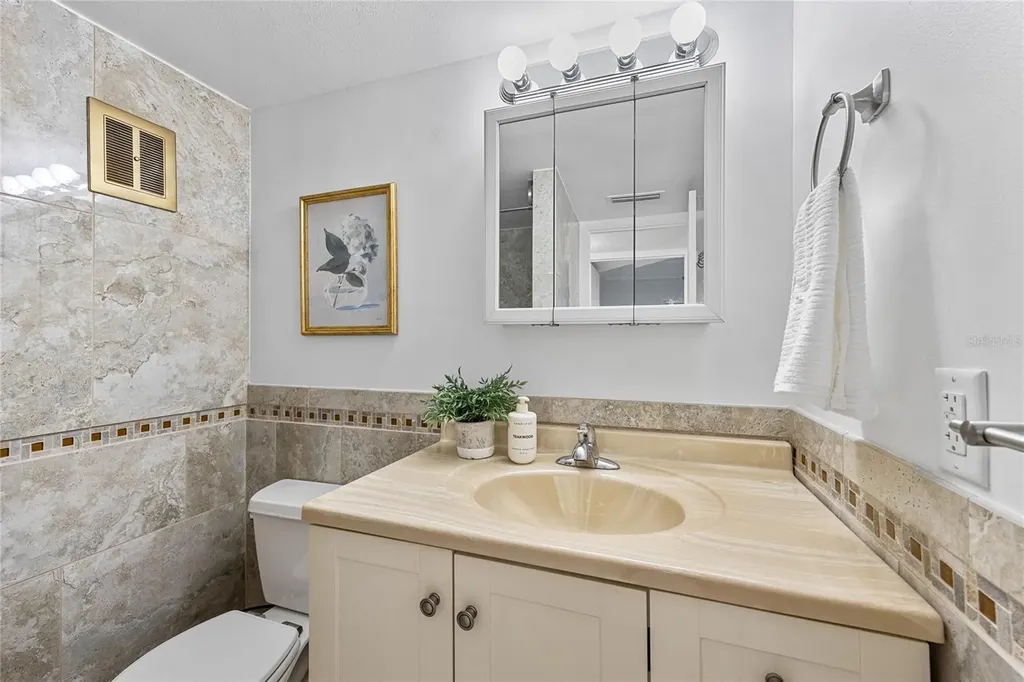 4775 Cove Circle St Petersburg FL 33708