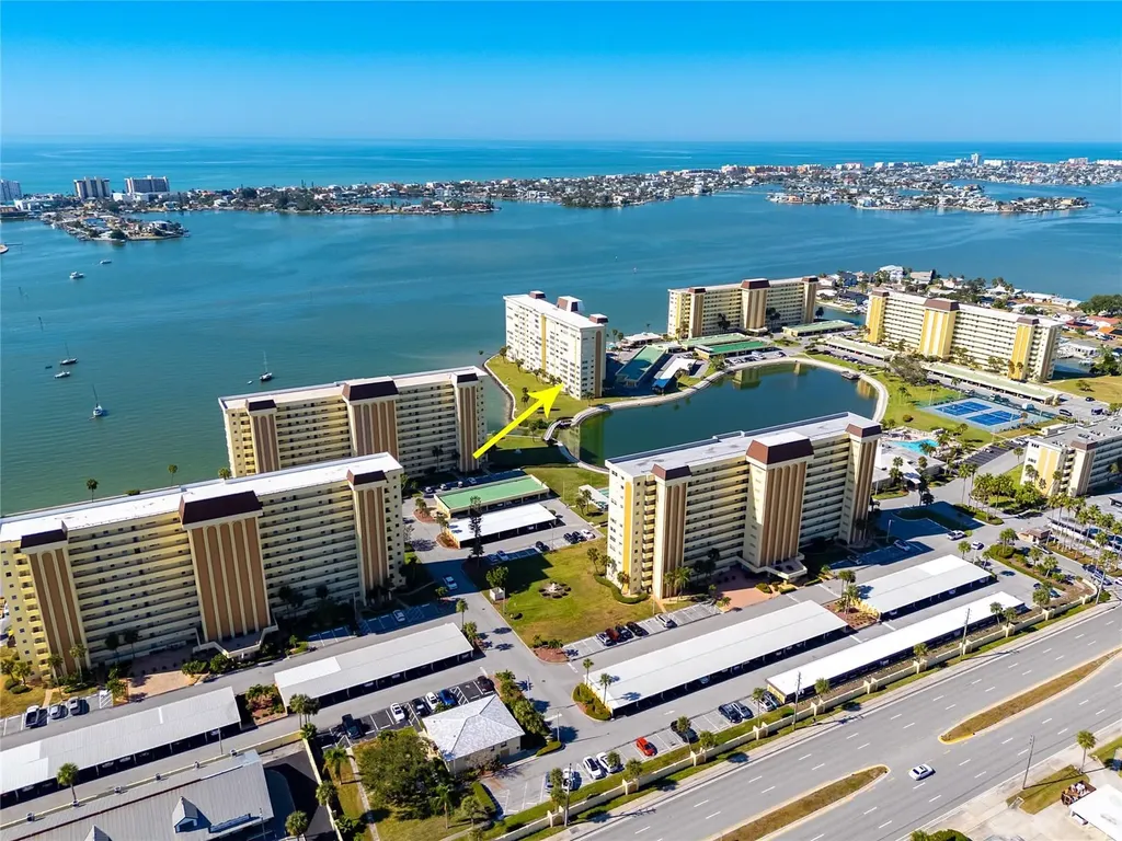 4775 Cove Circle St Petersburg FL 33708