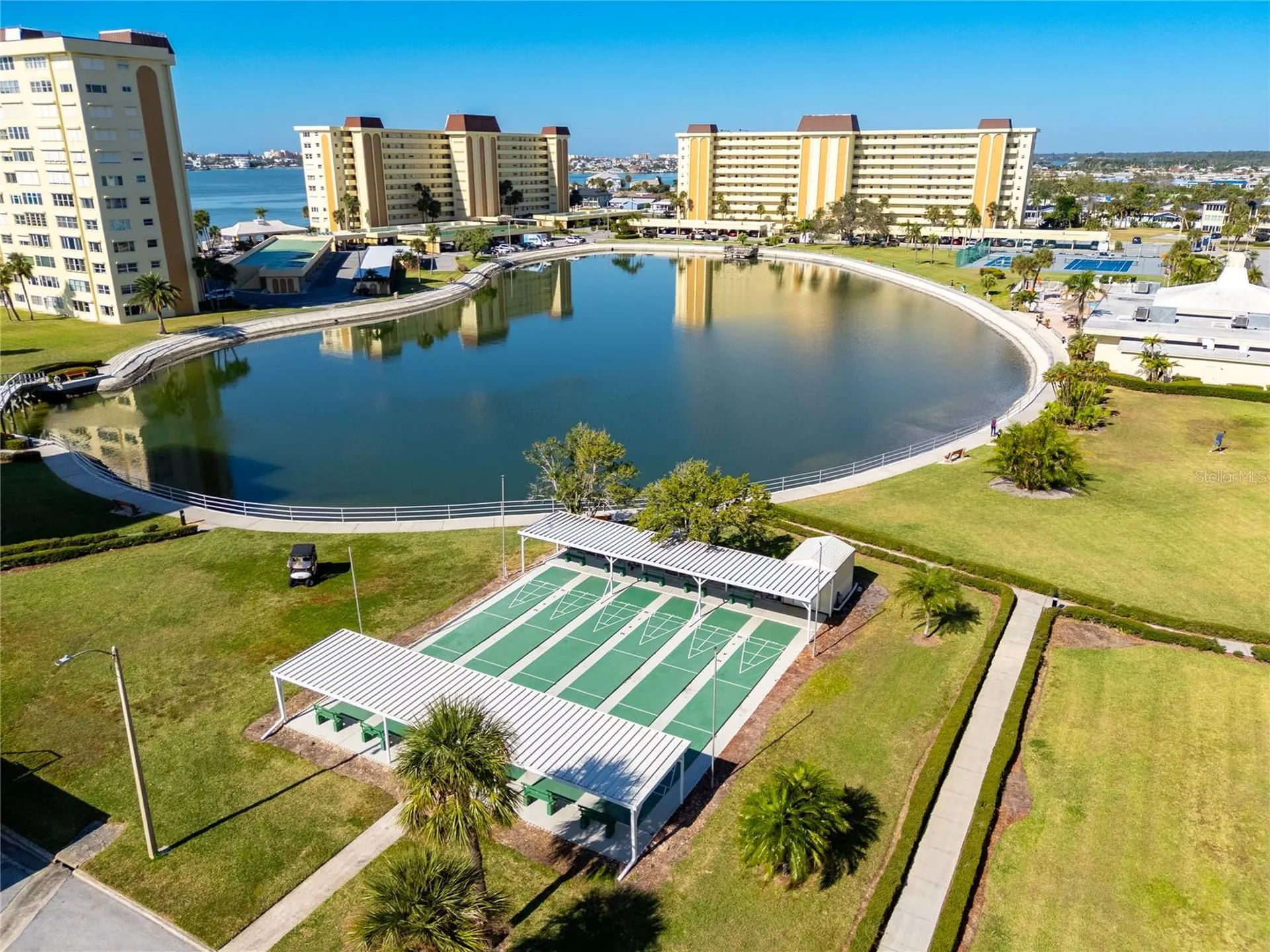 4775 Cove Circle St Petersburg FL 33708