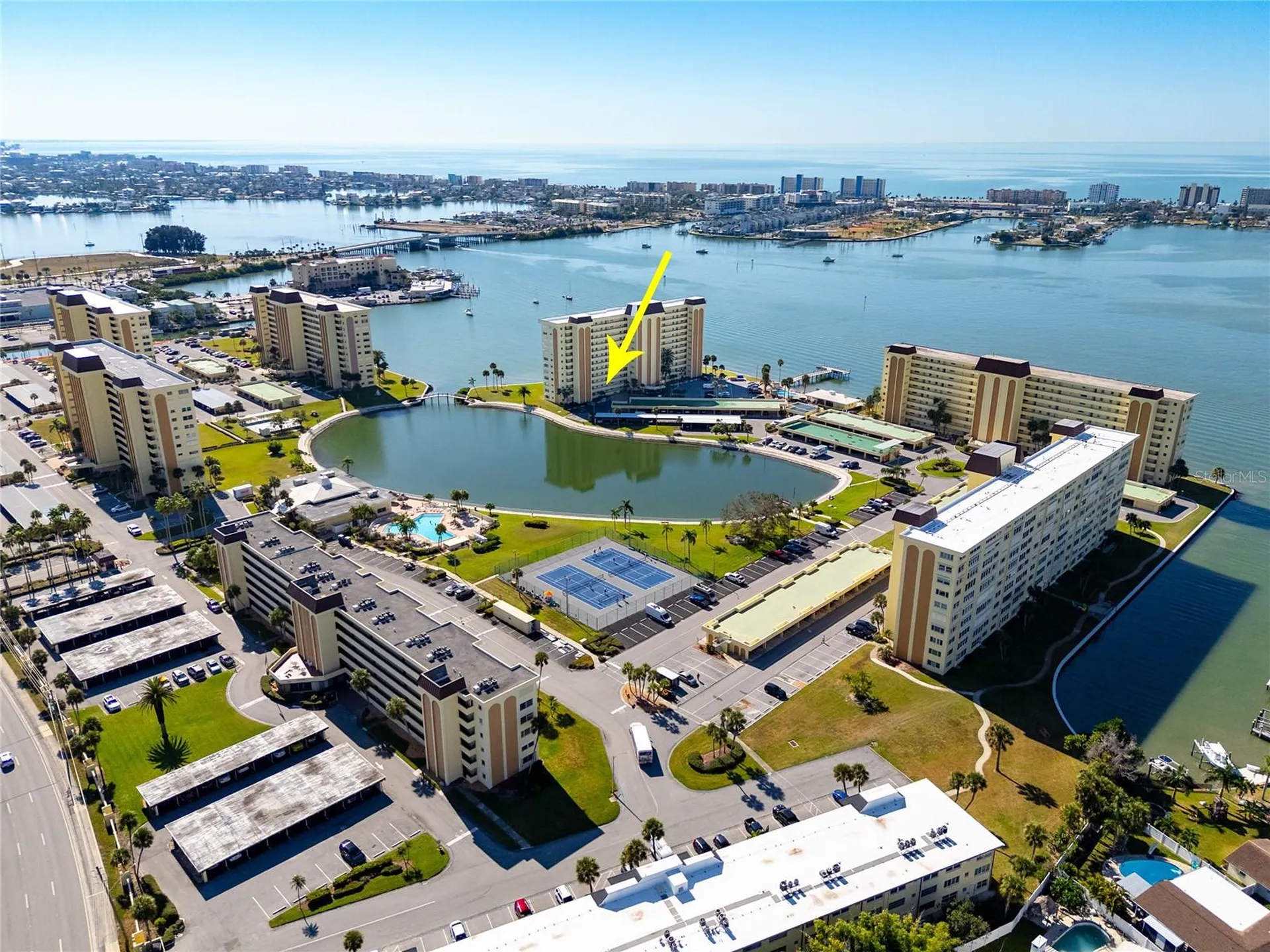 4775 Cove Circle St Petersburg FL 33708