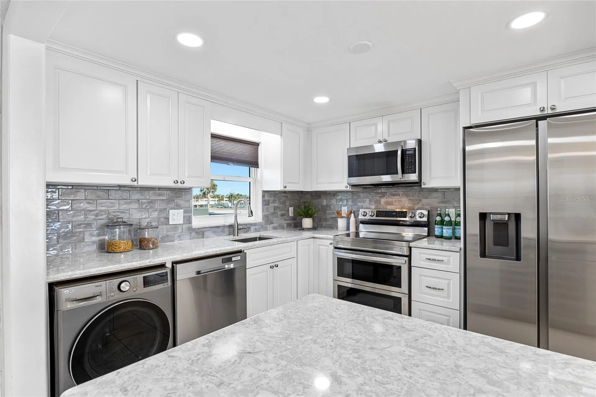 4775 Cove Circle St Petersburg FL 33708