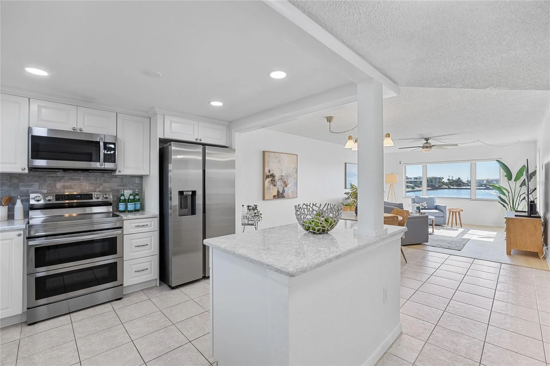 4775 Cove Circle St Petersburg FL 33708