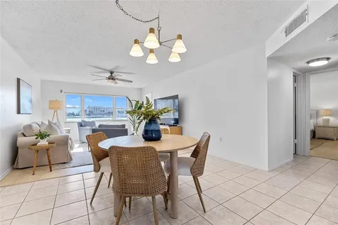 4775 Cove Circle St Petersburg FL 33708