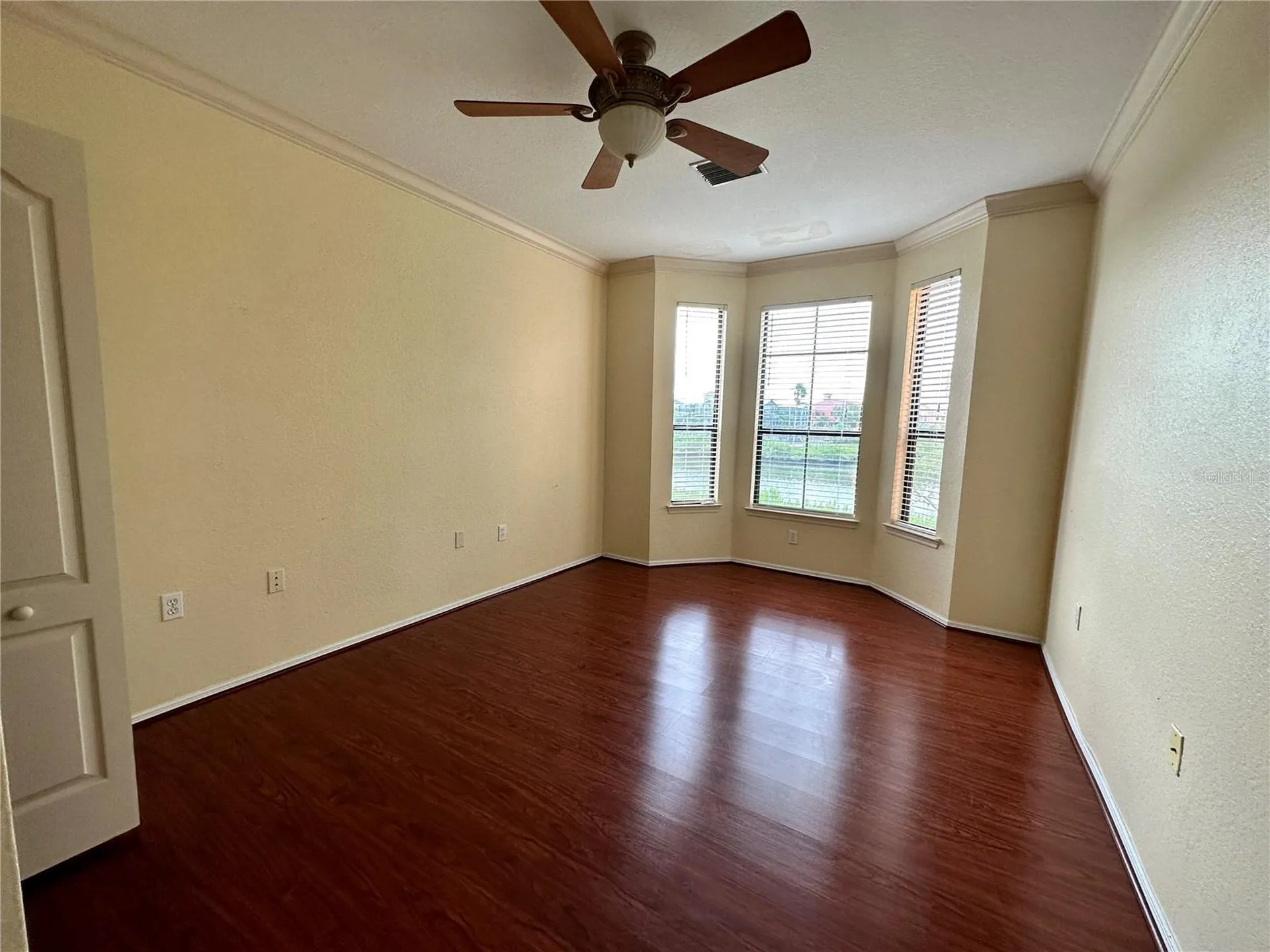 2717 Via Cipriani Clearwater FL 33764