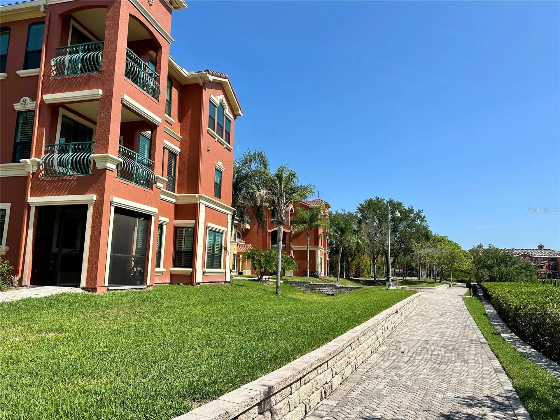 2717 Via Cipriani Clearwater FL 33764