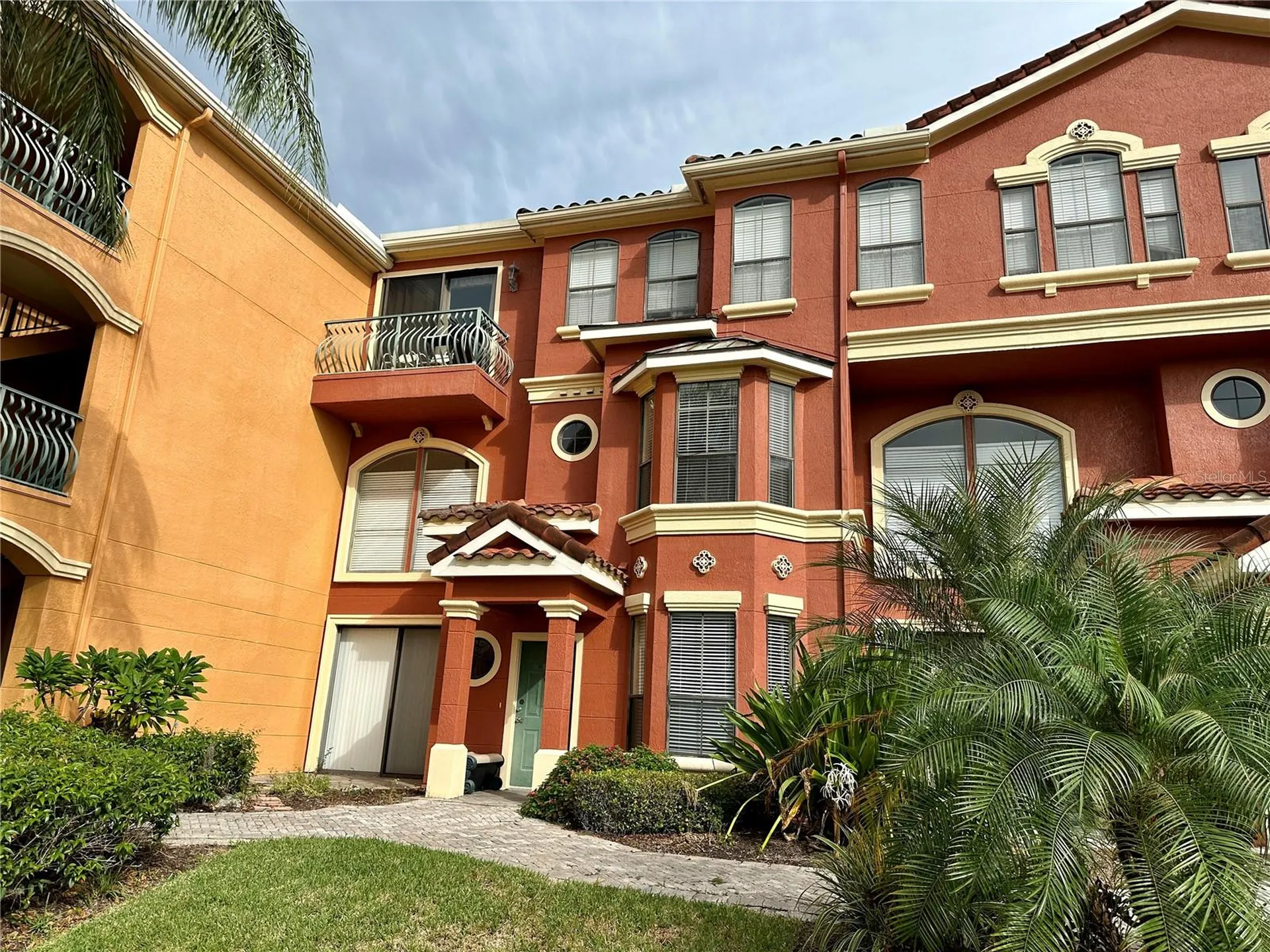 2717 Via Cipriani Clearwater FL 33764
