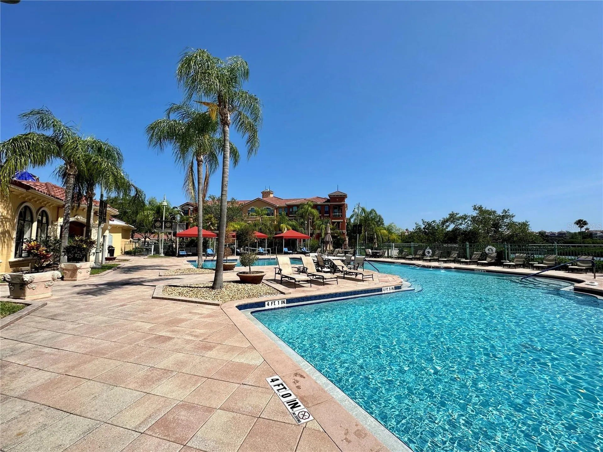 2717 Via Cipriani Clearwater FL 33764