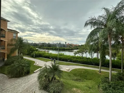 2717 Via Cipriani Clearwater FL 33764